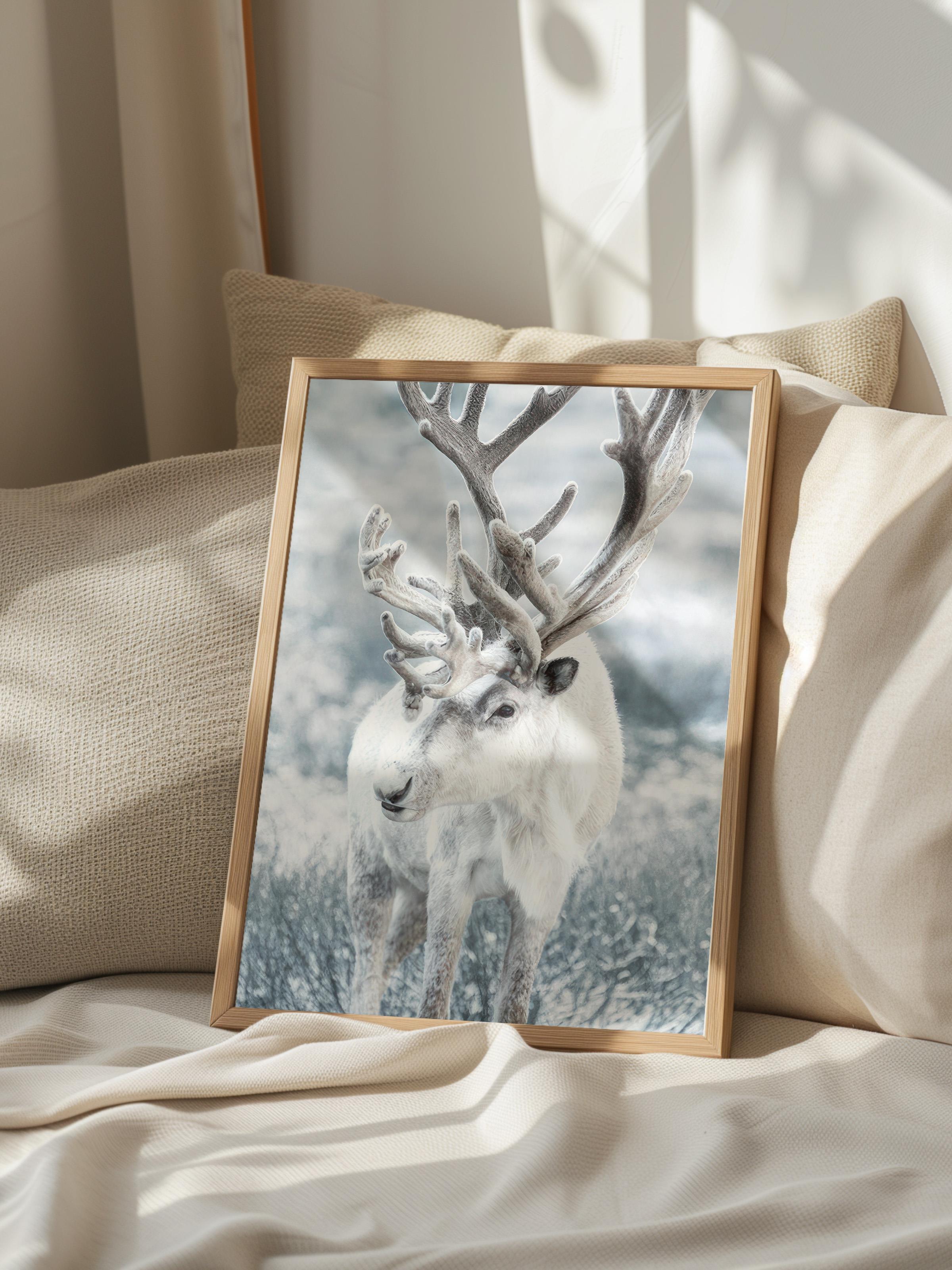 Winter Reindeer Çerçeveli Yılbaşı Tablosu, Ahşap Çerçeve ve Poster Comfort Serisi NO:108509